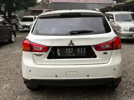 MITSUBISHI OUTLANDER 2016
