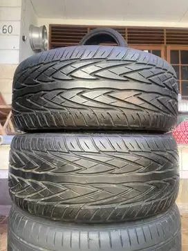 Ban Toyo Proxes 4 235 35 r19 2Pcs