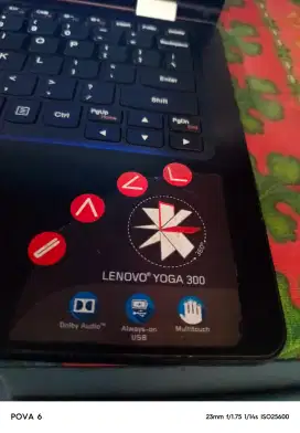 Jual cepat Lenovo yoga 300 layar sentuh