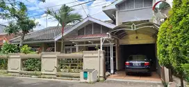 Dijual Rumah 2 Lantai Luas 290m² Sayap Buah Batu Turangga Bandung