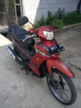 Yamaha vega 2011 zr kumplit