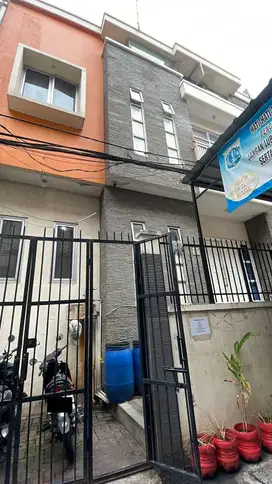 Kost 3Lantai 34 Kamar Omset Bagus dkt Trisakti Grogol Jakarta Barat