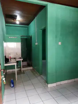 Di Kontrakan Rumah 3 Petak Daerah Kalisari