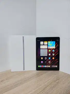 Apple iPad 8 128GB 128 GB Wifi Only Space Gray Fullset 2020 8th Gen