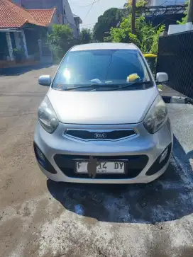 Dijual Picanto AT Tahun 2013