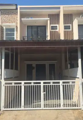 Dijual cepat rumah siap huni 2lantai Citra Raya Bonus 3AC