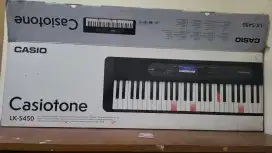 Keyboard Casiotone LK-S450
