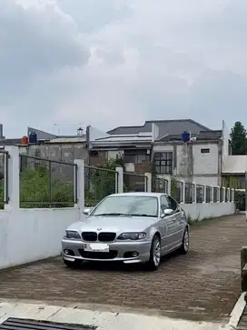 BMW E46 325i 2002 facelift