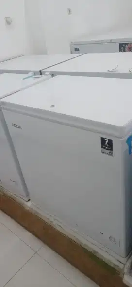 Promo freezer Box Aqua 200 L,AQF220MC Garansi kompresor 7 Th.