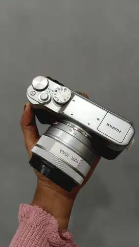 FUJIFILM X-A20 + KIT HITAM NO VIGNET