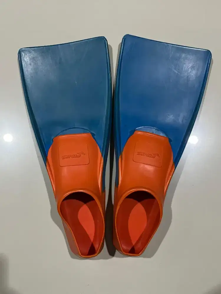 Finis Long Floating Fin Red / Blue Euro Size 37-39