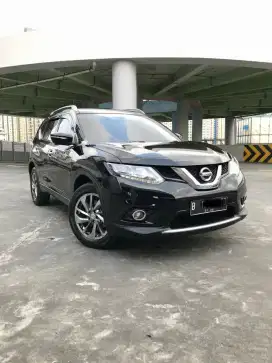 Km 76rb Nissan Xtrail 2.5 CVT Th 2015/2016 Black Terawat Sekali!!