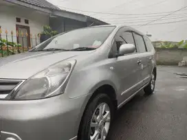 Nissan Grand livina 2012 Bensin