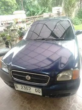 Mobil dijual Suzuki baleno 2001 /AT