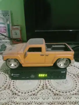 Miniatur Mobil Pickup DUB. City