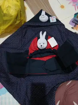 2 in 1 gendongan dan selimut bayi
