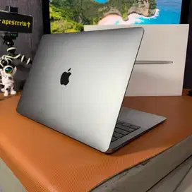 Macbook Air Retina 13inch 2019 8/256GB lengkap ex resmi