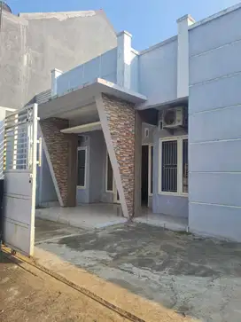 Rumah luas kota mojokerto cocok untuk kantor