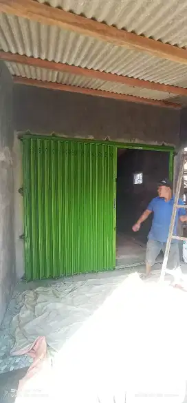 pintu harmonika