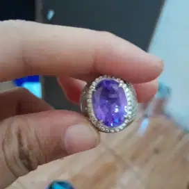 Natural change colour flourite