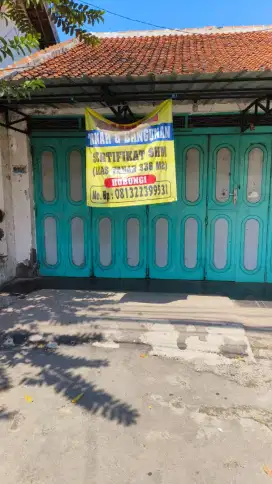 Di Jual Rumah Lokasi Strategis, SHM