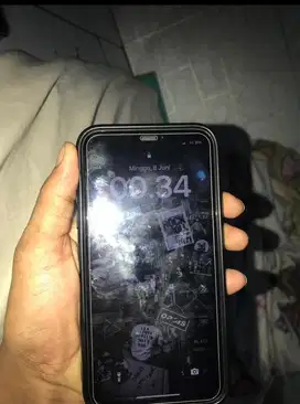 Ip 11 internal 64gb minus tc garis ngga ngaruh ke sentuhan