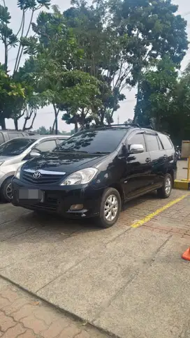 Toyota Kijang Innova 2009 Bensin