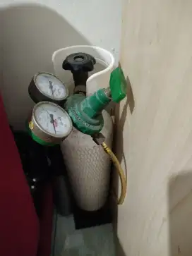 Tabung oxigen ikan