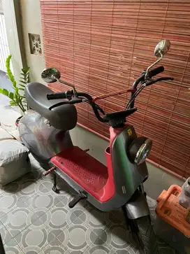 DIJUAL SEPEDA LISTRIK UWINFLY TYPE RF8