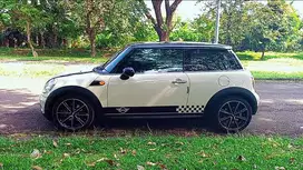Mini Cooper 2010 Bensin