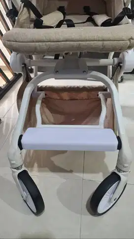 MOOIMOM One‑Hand Fold Stroller – ORIGINAL, Mulus, Siap Pakai!