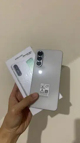 Samsung a56 8/256 Gb grey garansi on