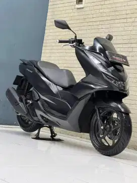 Odo 13rb Mulus!!Honda Pcx 160cc 2022 N Asli Black Mulus murah-Mustika