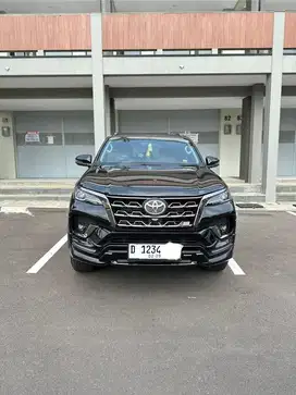 Toyota Fortuner 2.8 4X2 VRZ GR Sport-AT Diesel Tahun 2023
