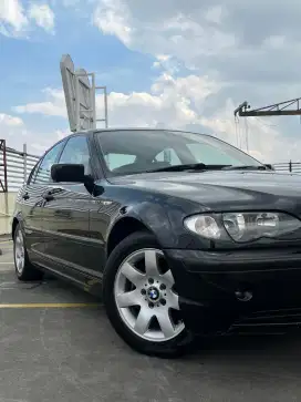 BMW 318I E46 LOW KM!