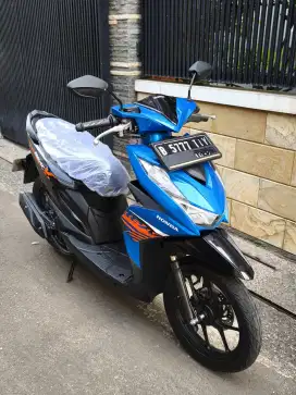 Bissmillah dijual motor Honda beat like new 2021 istimewa