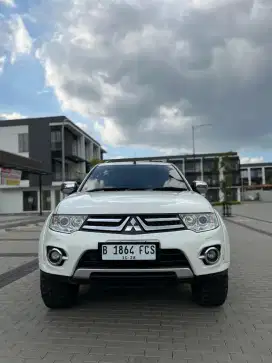 Istimewa kondisi nya ni Gan Mitsubishi Pajero Sport Dakar AT 2015