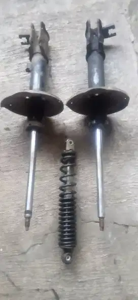 Jual shockbreaker mobil bekas hyundai avega