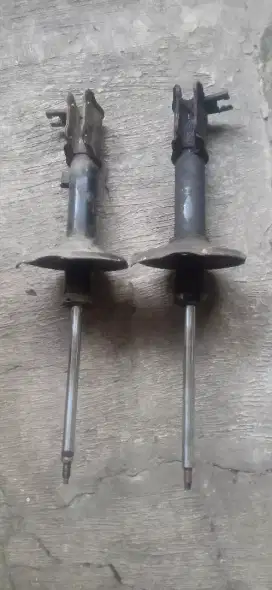 Jual shockbreaker mobil bekas hyundai avega 2007