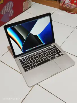 Macbook Pro Retina 13 Inch late 2013 8/256