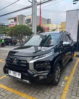 New Xpander Cross premium