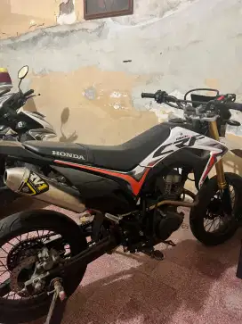 CRF 150 FI THN 2023 BARANG MULUS KM RENDAH