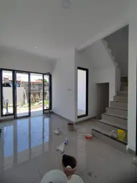 Rumah eksklusif lingkungan aman