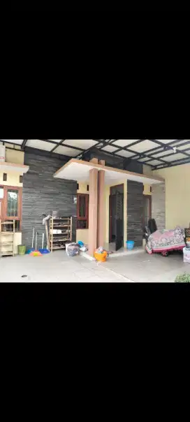 Dijual rumah nyaman di Karanganyar