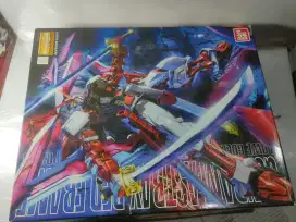 Gundam astray red frame mg 1/100 Bandai