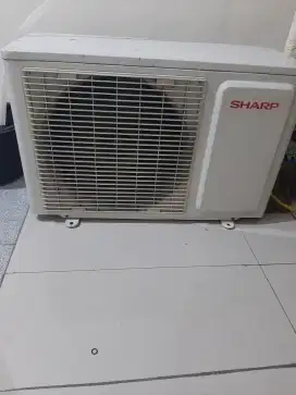 Outdoor ac sharp 1/2 pk