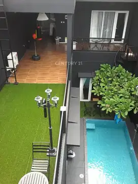 Rumah Ada Swim Pool Dekat Sektor 2 Bintaro AF16686