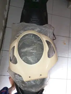 Tameng lampu depan Scoopy