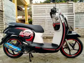 Honda Scoopy FI lengkap motor sehat walafiat keterangan detail dibawah