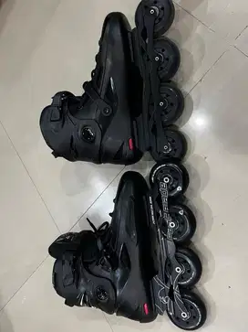 sepatu roda flying eagle size 40-41